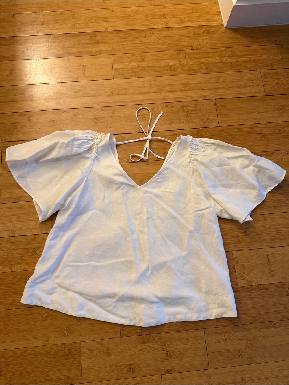 Ann Taylor White V-Neck Tie-Back Flutter Sleeve Blouse